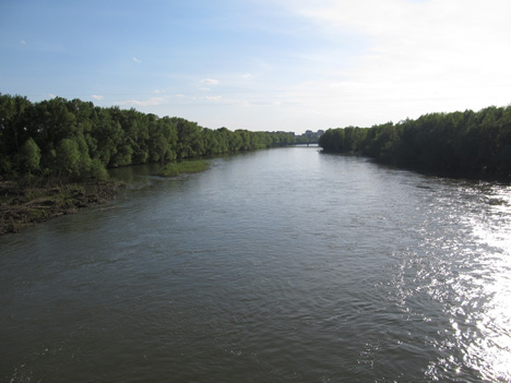 ウスト・カメノゴルスク: ウルバ川(Ulba River)