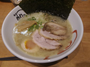 麺屋 帆のる(西新橋店) - 特製 鶏白湯麺
