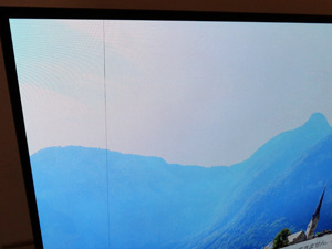 有機ELテレビ(LG OLED55C7P)の画面焼き付きと縦の線