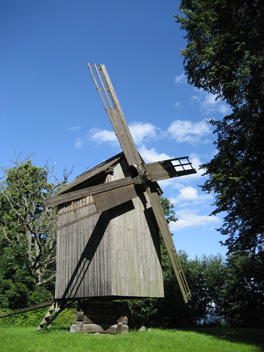 木造の風車