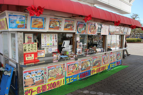中山競馬場: 何となく昭和の雰囲気が残る売店