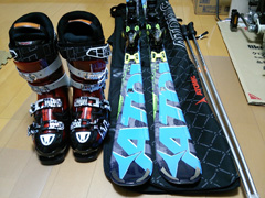 スキー板(ATOMIC BLUESTER S TI ARC + XTO 12A)とブーツ(ATOMIC HAWX PRO)を購入
