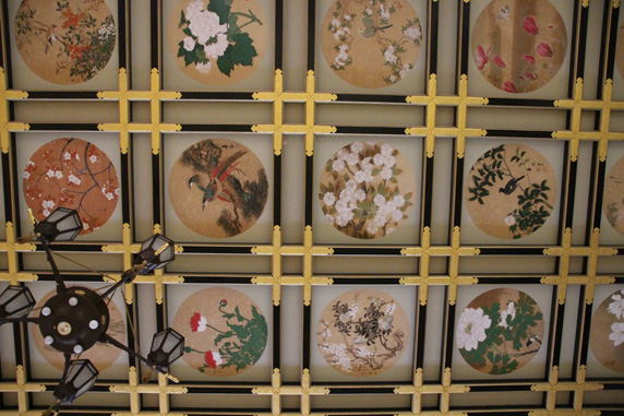 永福寺: 傘松閣(さんしょうかく)の絵天井