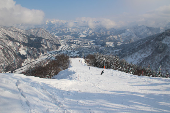 ガーラ湯沢スキー場: 下山コース