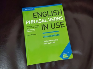 ENGLISH PHRASAL VERBS IN USE (英語の句動詞)